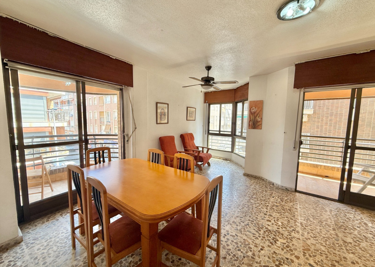 Resale - Apartment - Torrevieja - Playa del Cura