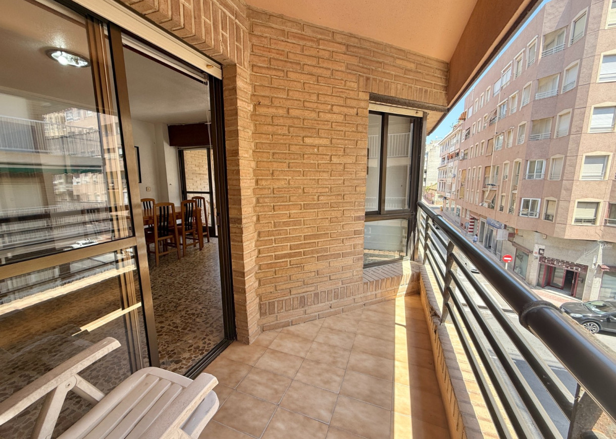 Resale - Apartment - Torrevieja - Playa del Cura