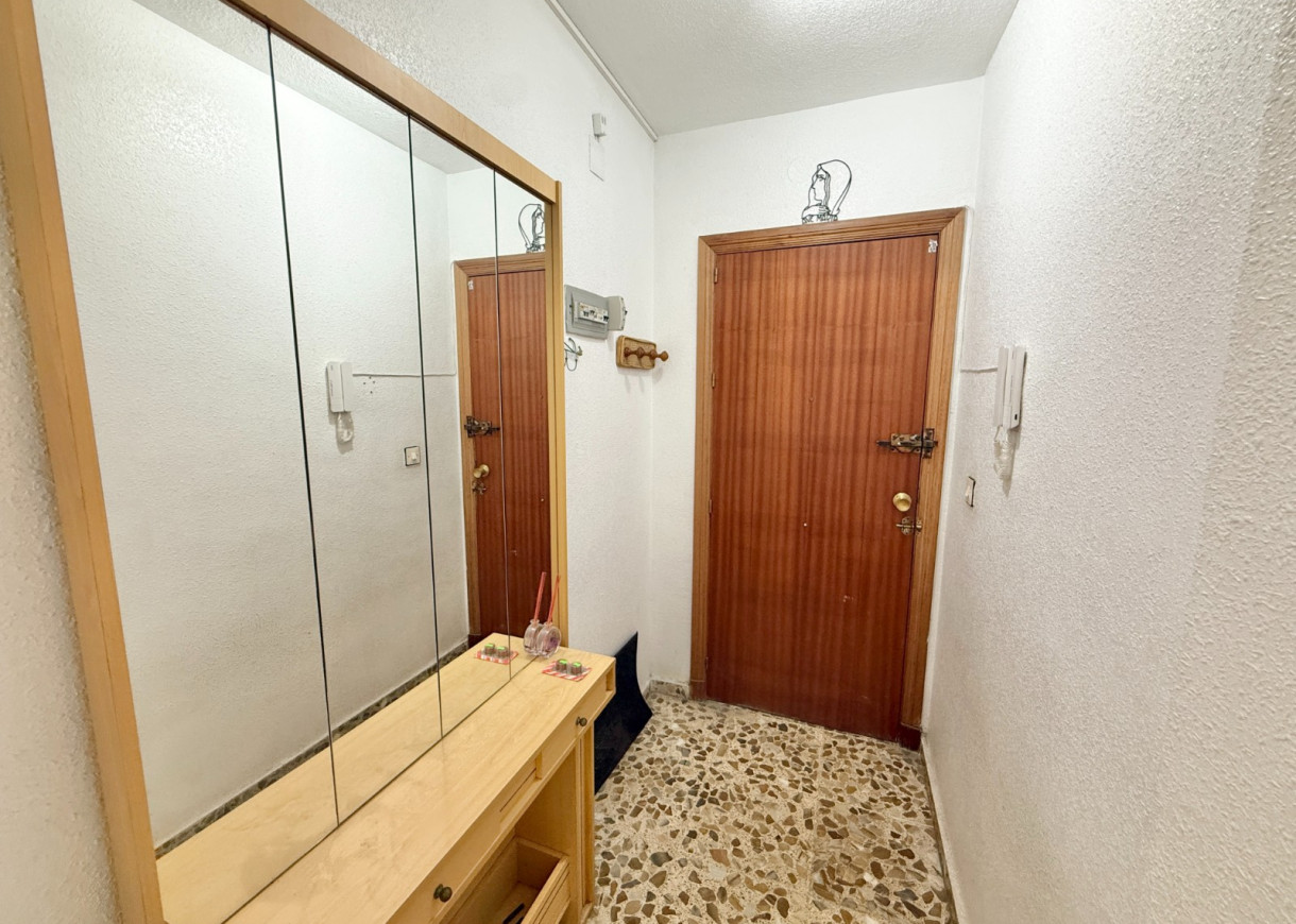 Resale - Apartment - Torrevieja - Playa del Cura