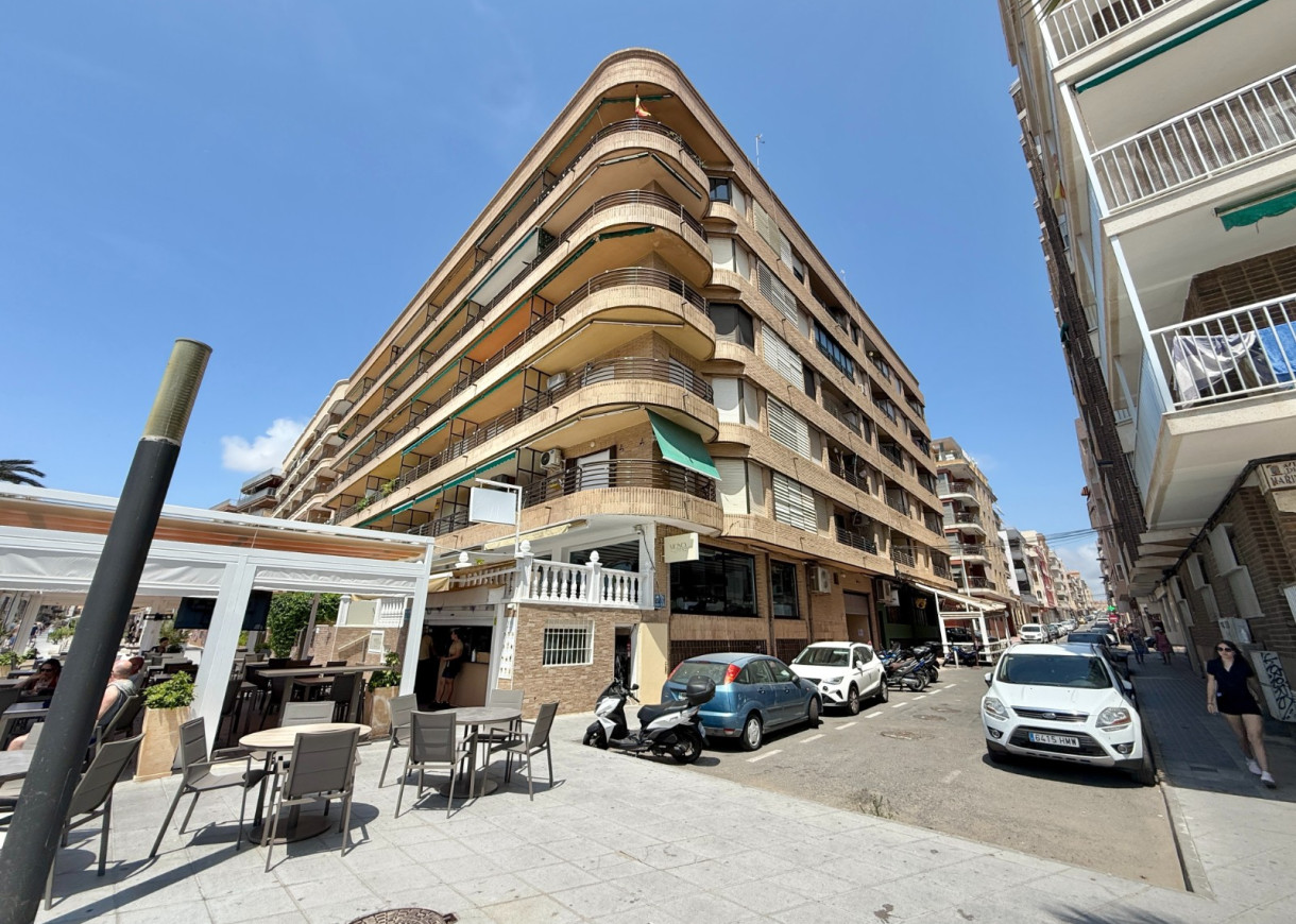 Resale - Apartment - Torrevieja - Playa del Cura