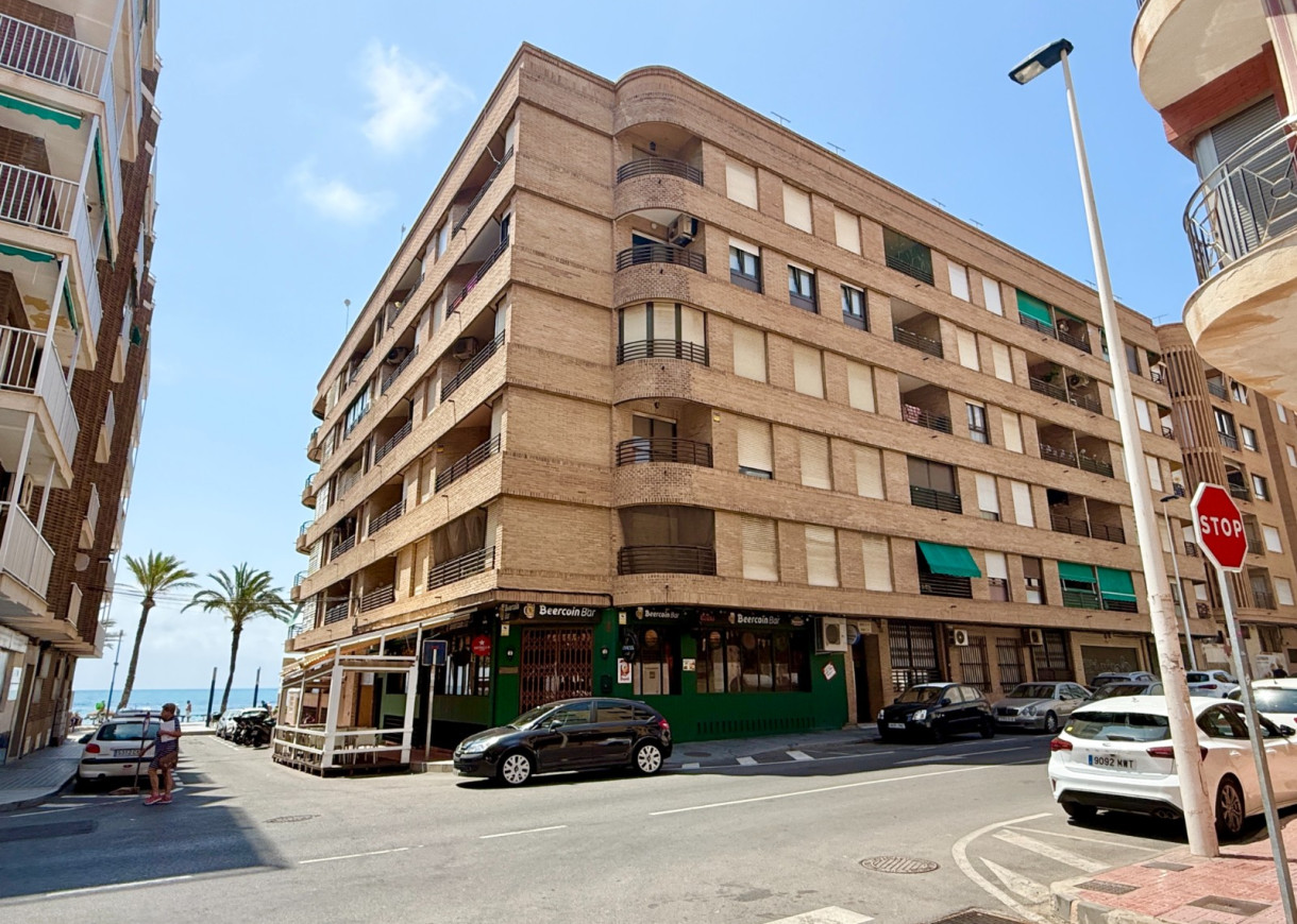 Resale - Apartment - Torrevieja - Playa del Cura