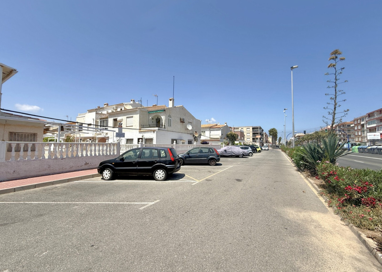 Resale - Townhouse - Torrevieja - El Acequión - Los Náufragos