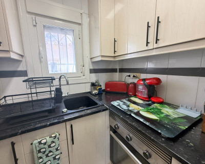Resale - Apartment - Torrevieja - Aguas Nuevas