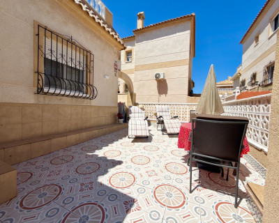Resale - Apartment - Torrevieja - Aguas Nuevas