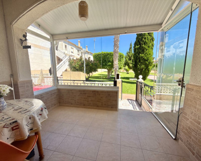 Resale - Apartment - Torrevieja - Aguas Nuevas
