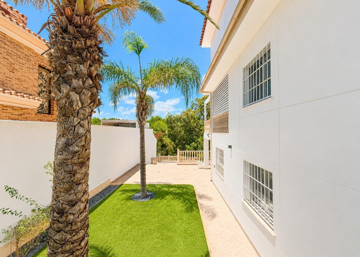 Resale - Villa - Dehesa de campoamor - Campoamor