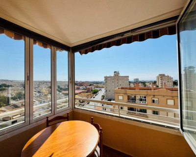 Resale - Apartment - Torrevieja - Aguas nuevas 1
