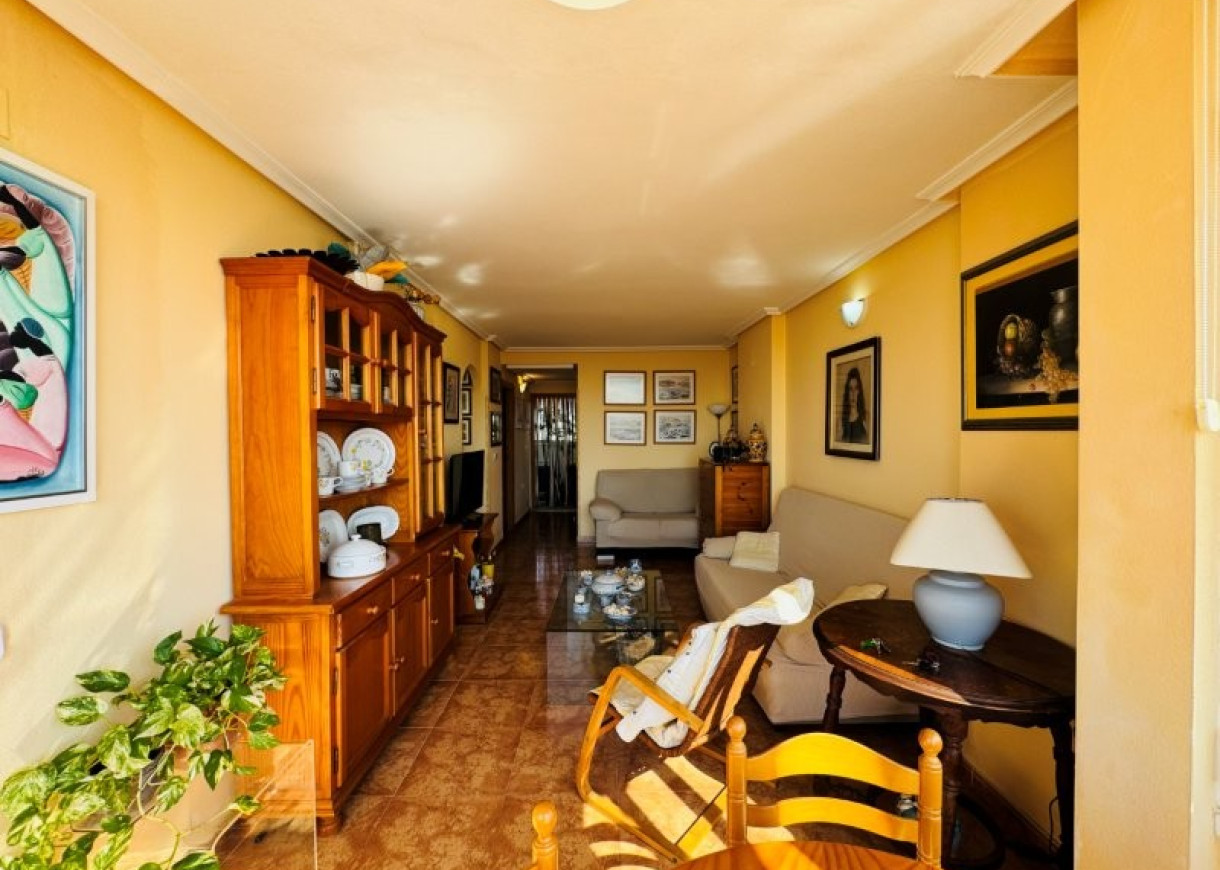 Resale - Apartment - Torrevieja - Aguas nuevas 1