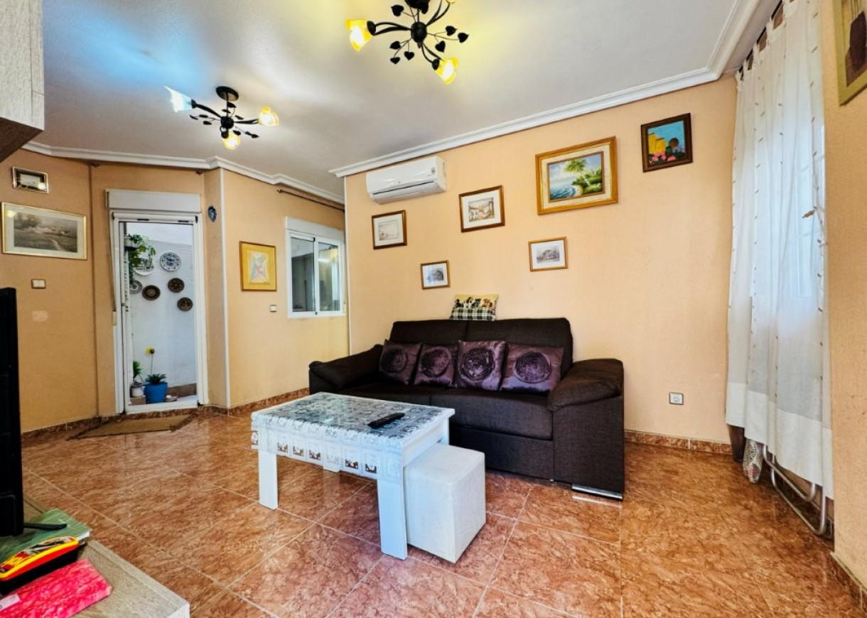Resale - Lägenhet - La Mata