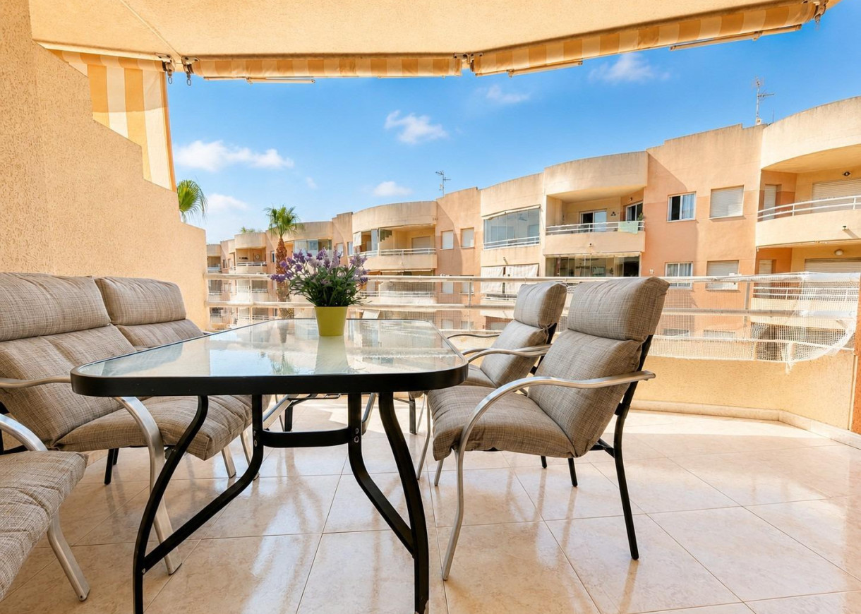Resale - Apartment - Dehesa de campoamor - Campoamor