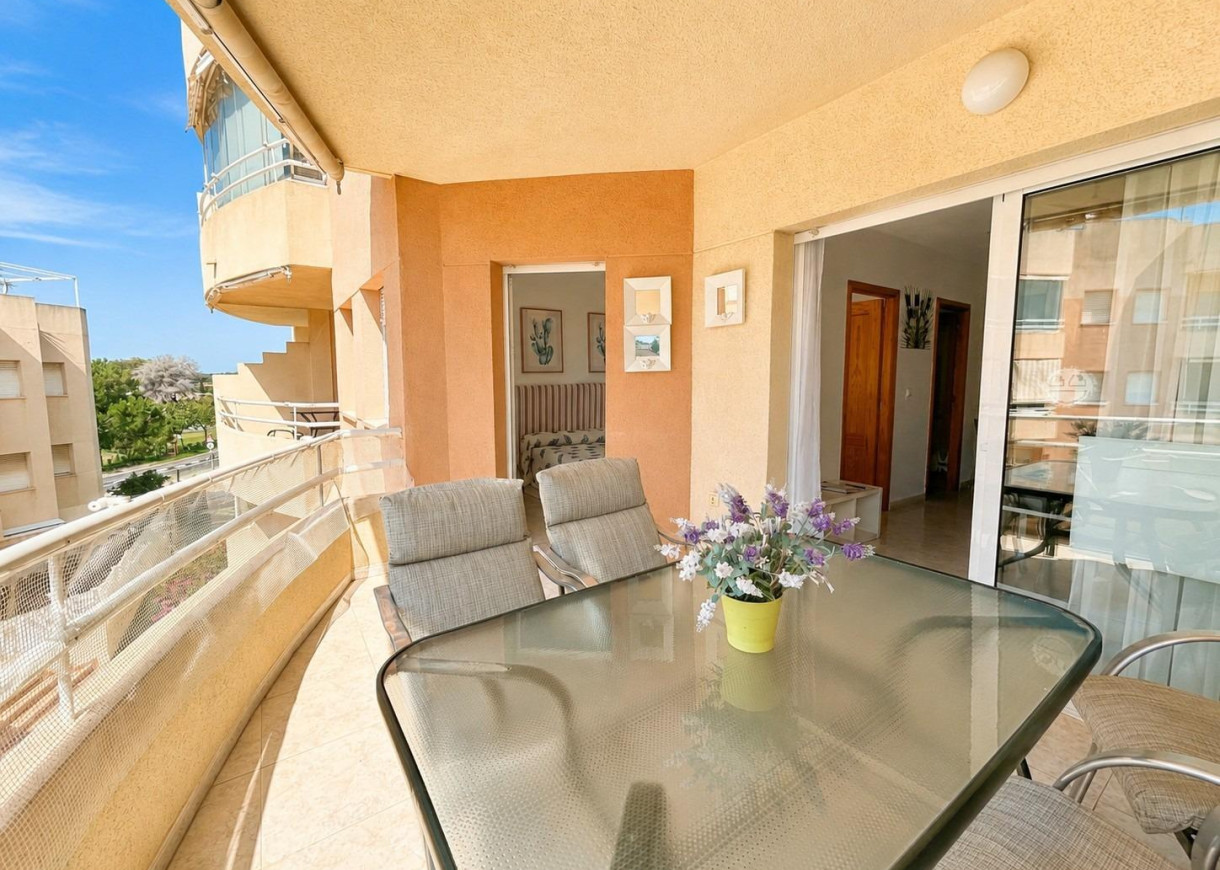 Resale - Apartment - Dehesa de campoamor - Campoamor