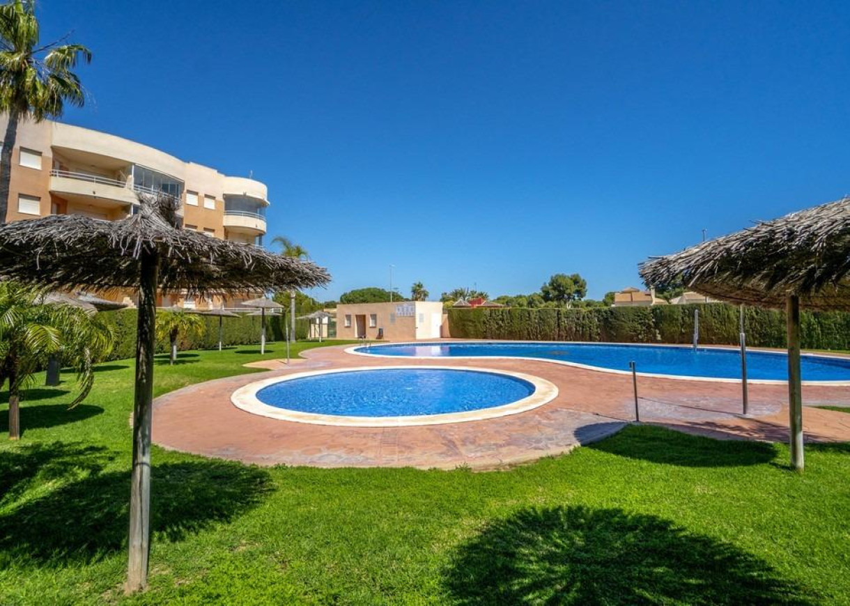 Resale - Apartment - Dehesa de campoamor - Campoamor