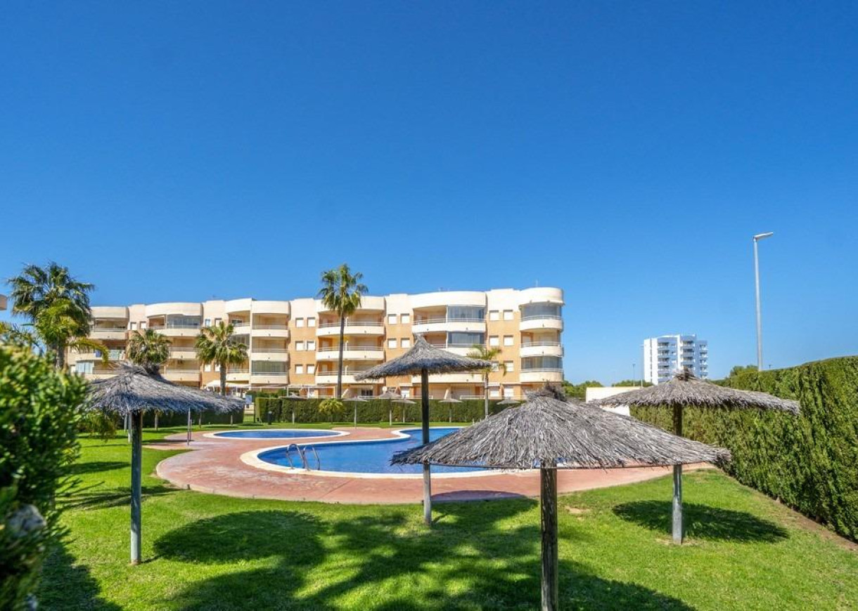 Resale - Apartment - Dehesa de campoamor - Campoamor