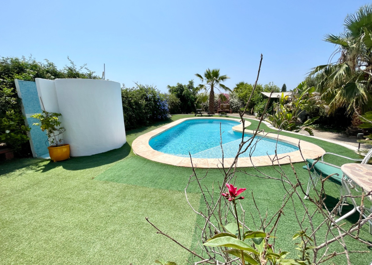 Venta - Chalet - Daya Nueva