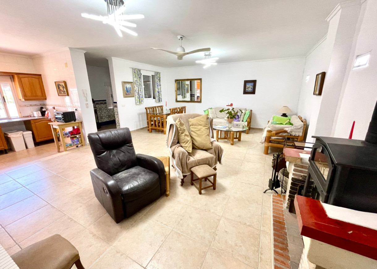 Venta - Chalet - Daya Nueva