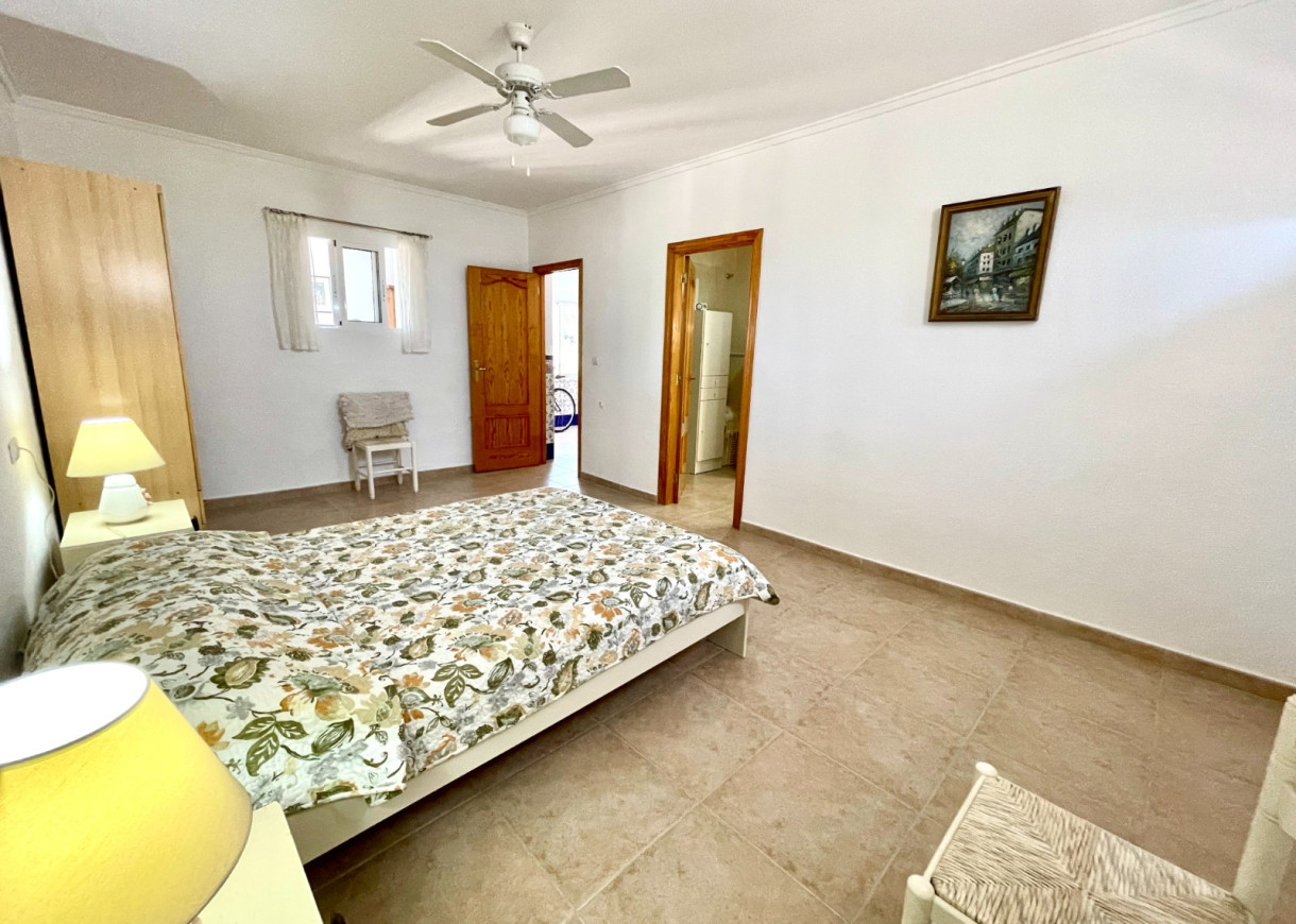 Venta - Chalet - Daya Nueva
