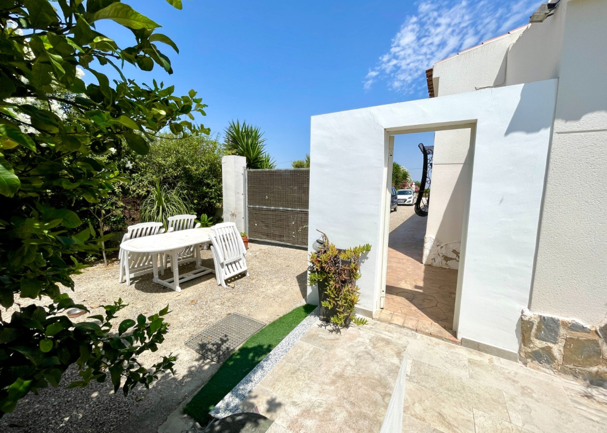 Venta - Chalet - Daya Nueva