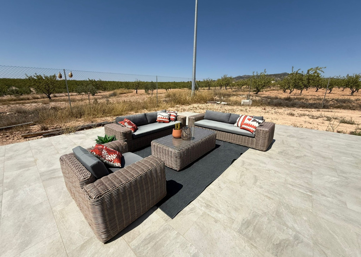 Resale - Villa - Pinoso