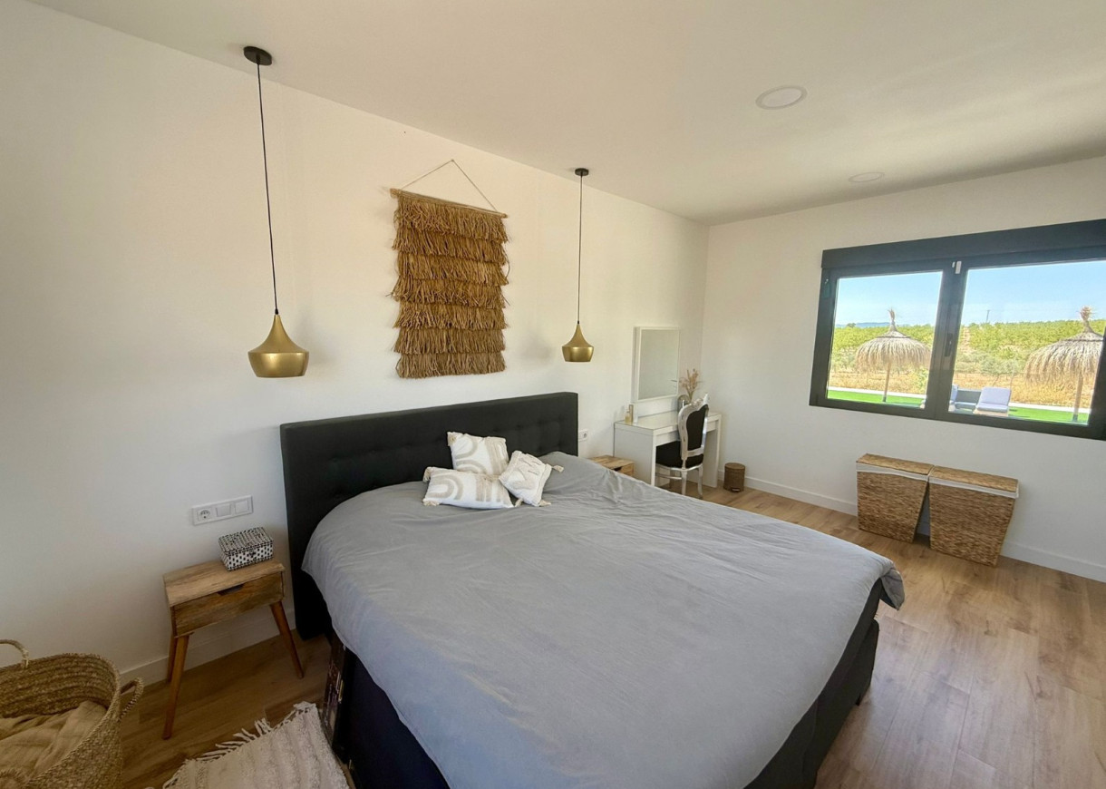 Resale - Villa - Pinoso