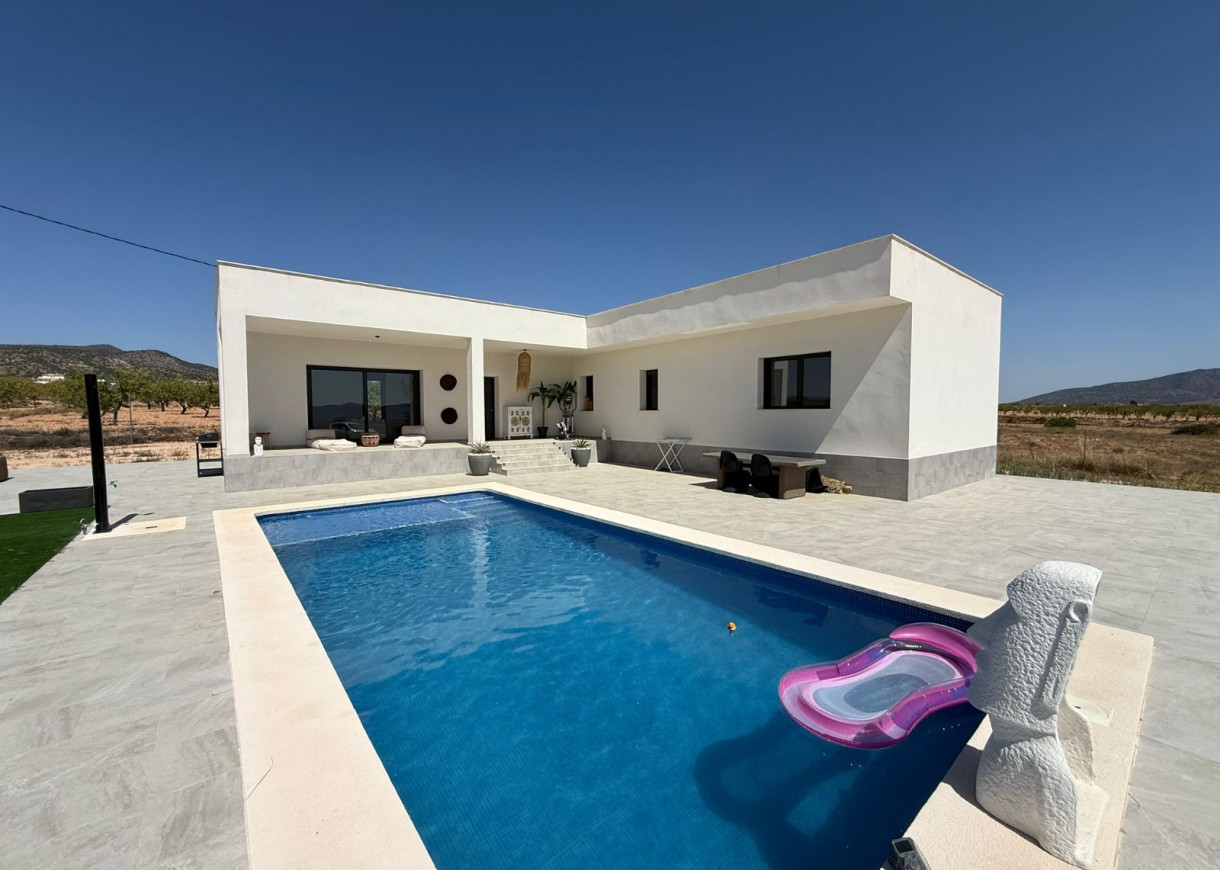 Resale - Villa - Pinoso