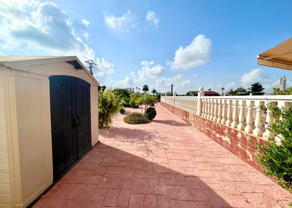 Venta - Chalet - Catral