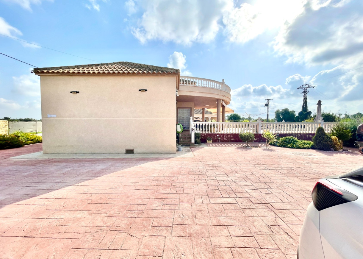Venta - Chalet - Catral