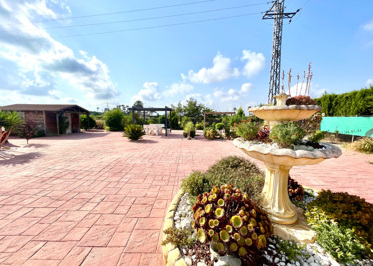Venta - Chalet - Catral