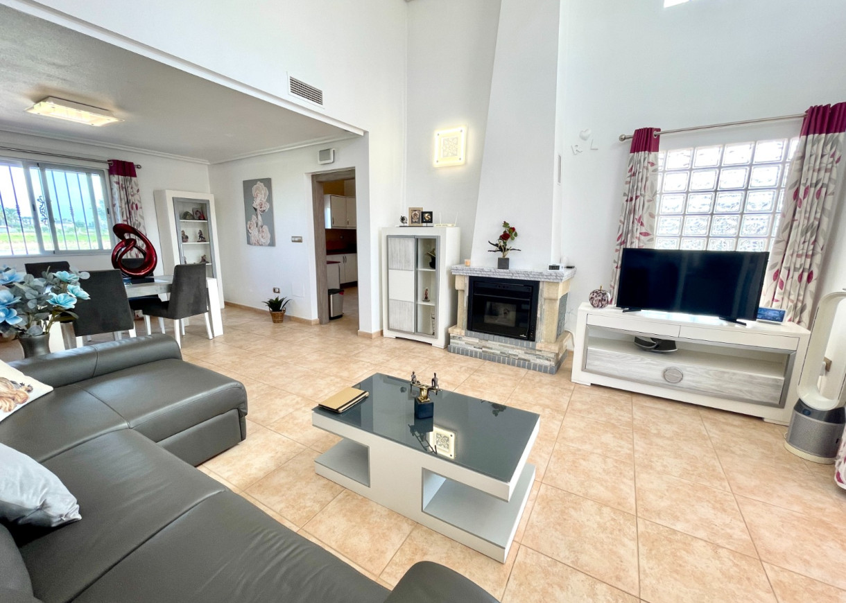 Venta - Chalet - Catral