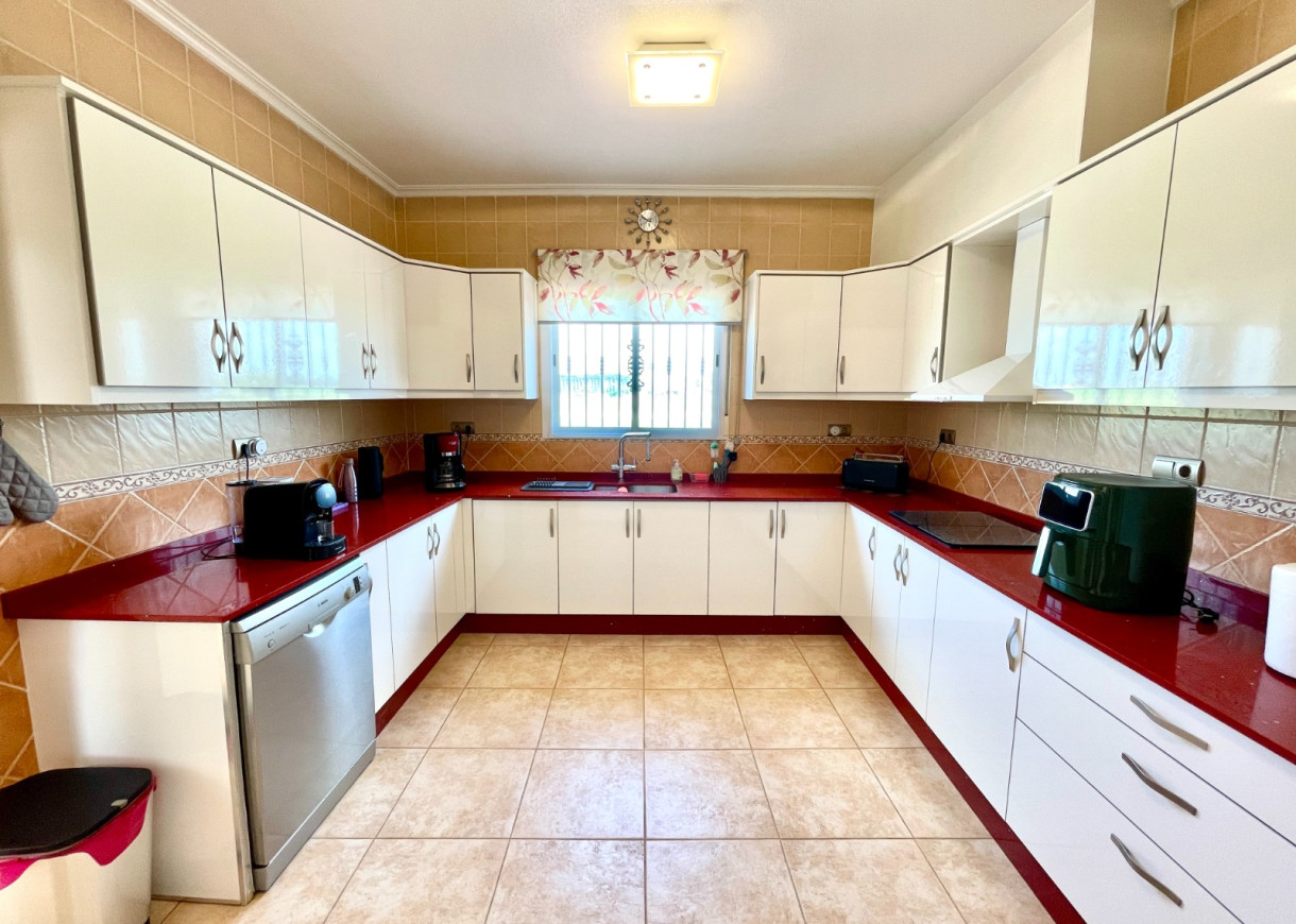Venta - Chalet - Catral