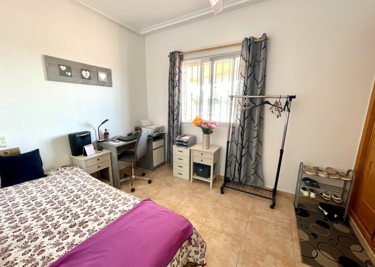 Venta - Chalet - Catral