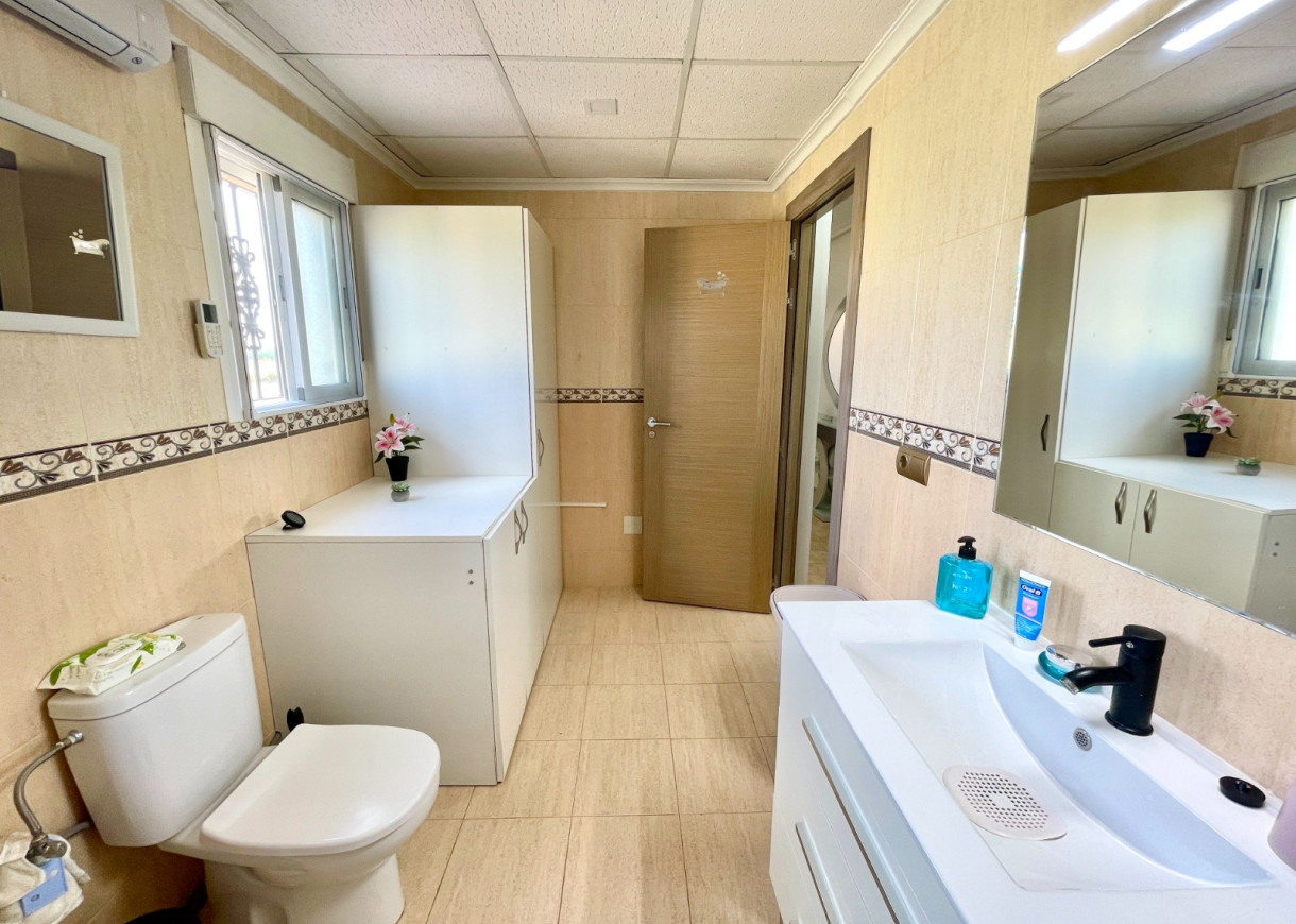 Venta - Chalet - Catral