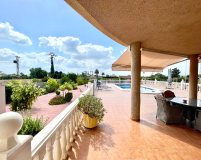 Venta - Chalet - Catral