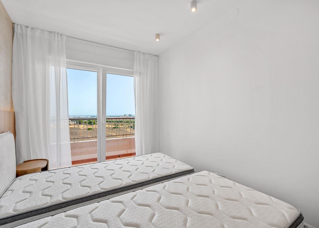 Resale - Apartment - Torrevieja - Punta prima
