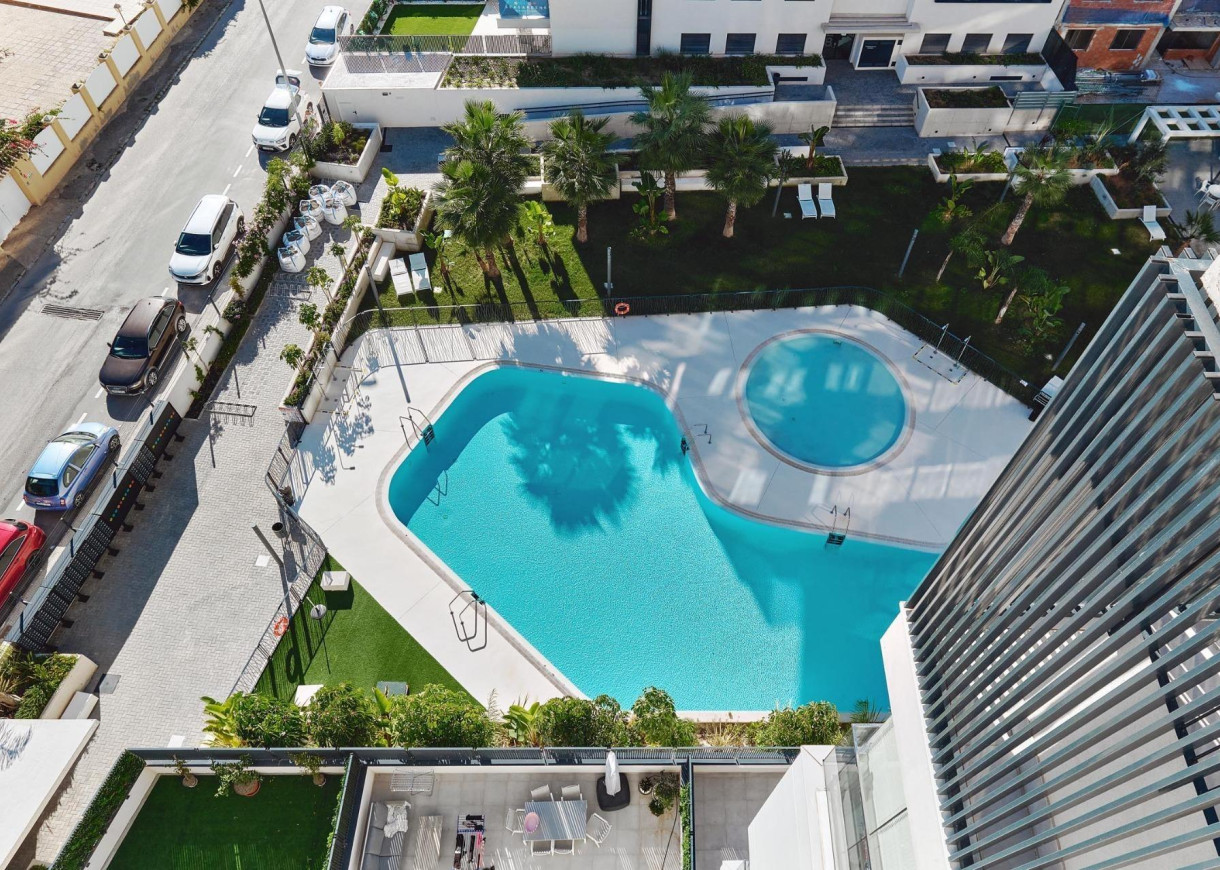 Resale - Apartment - Dehesa de campoamor - Campoamor