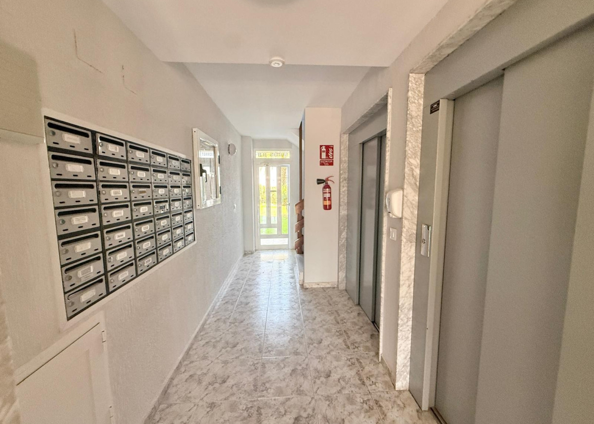 Resale - Lägenhet - Torrevieja - Torreblanca