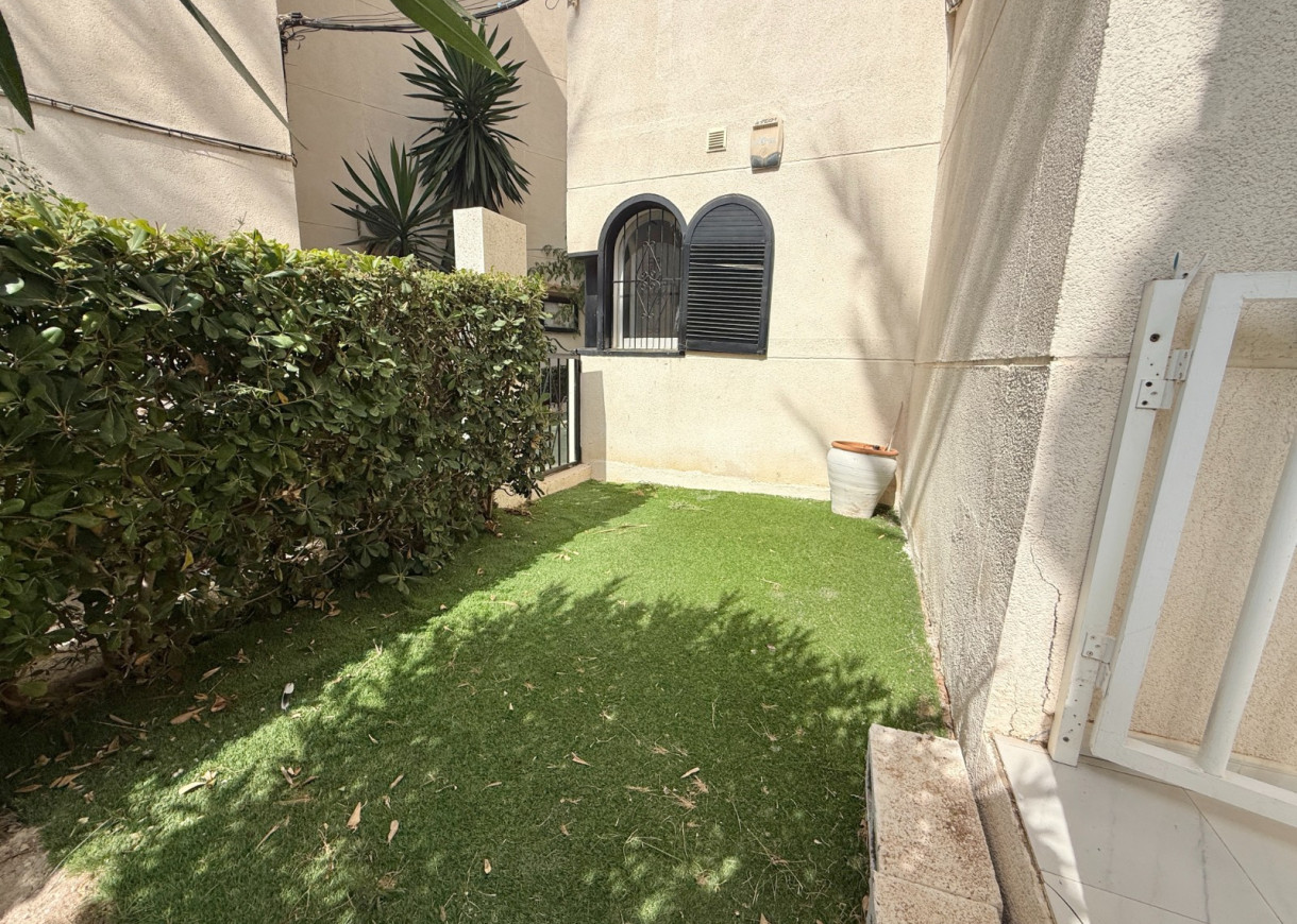 Resale - Apartment - Torrevieja - Torre del moro
