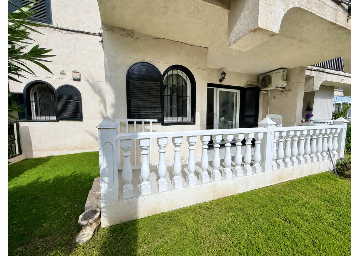 Resale - Apartment - Torrevieja - Torre del moro