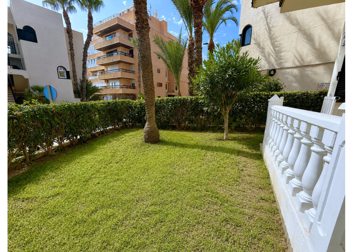 Resale - Apartment - Torrevieja - Torre del moro