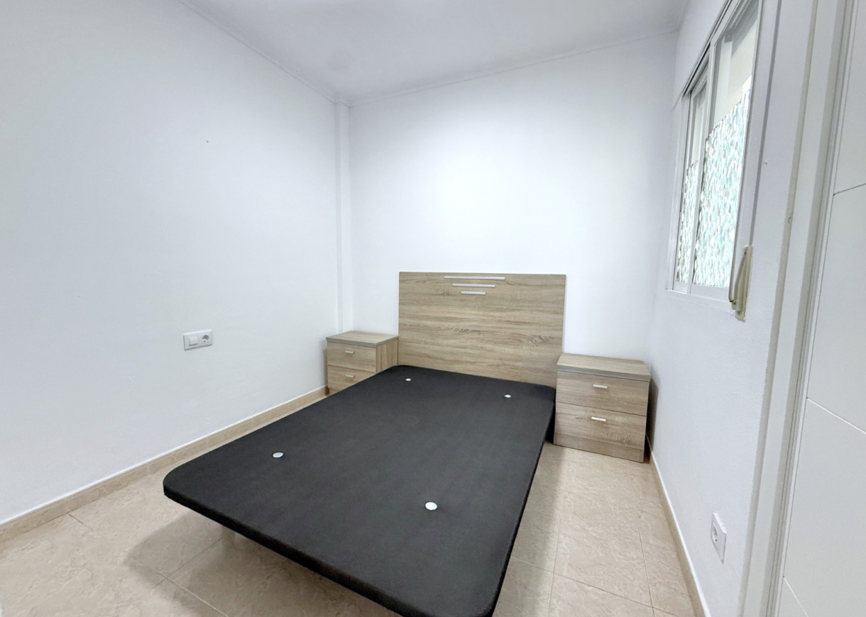 Resale - Lägenhet - Torrevieja - Aguas Nuevas