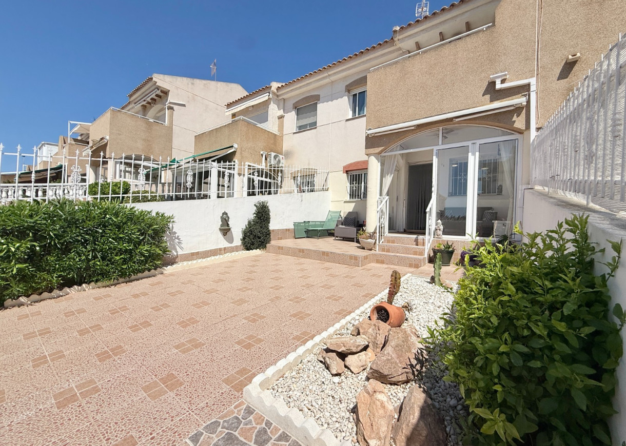 Resale - Lägenhet - Torrevieja - Aguas Nuevas