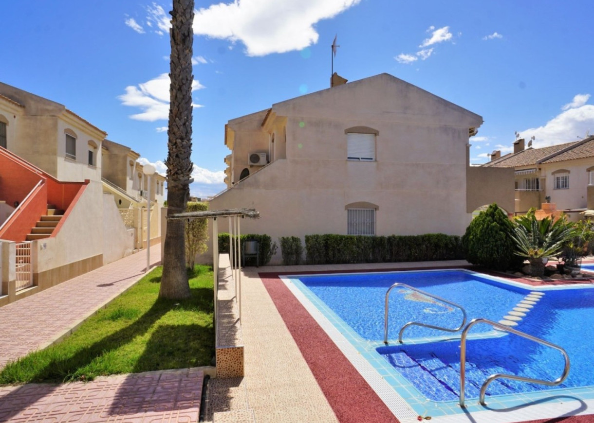 Resale - Lägenhet - Torrevieja - Aguas Nuevas