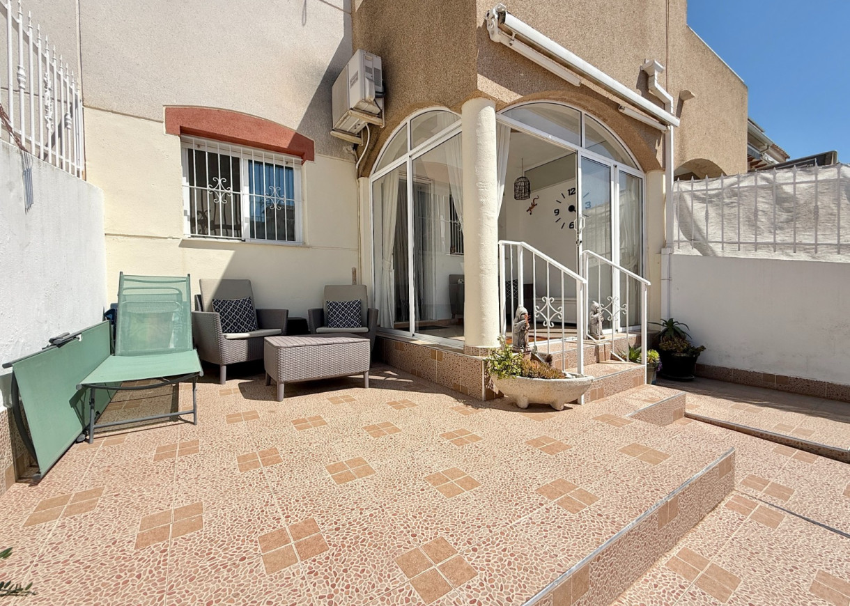 Resale - Lägenhet - Torrevieja - Aguas Nuevas