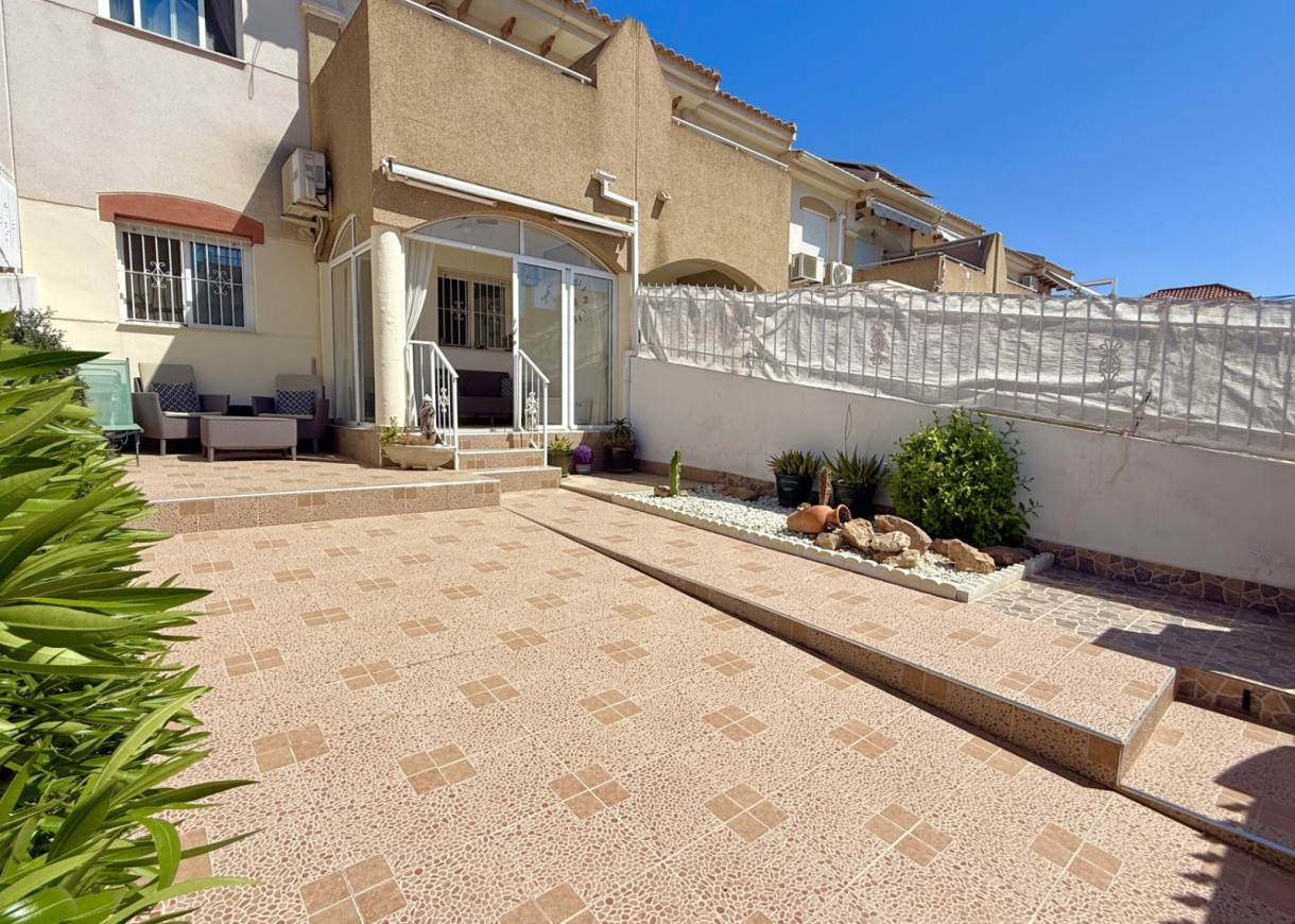 Resale - Lägenhet - Torrevieja - Aguas Nuevas