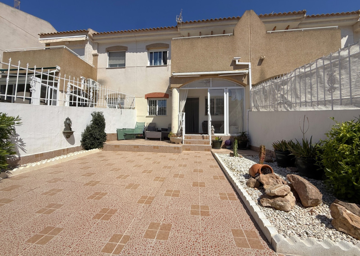 Resale - Lägenhet - Torrevieja - Aguas Nuevas