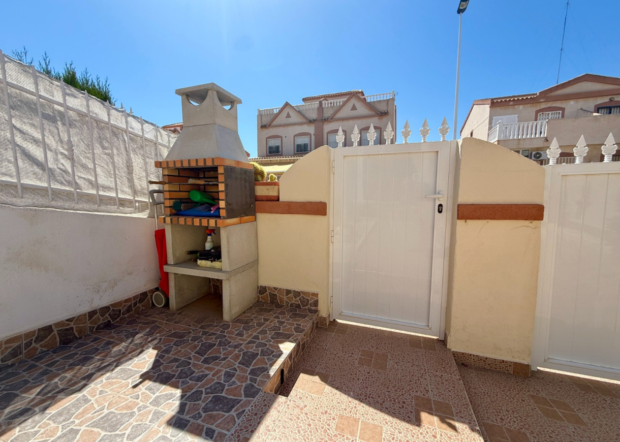 Resale - Lägenhet - Torrevieja - Aguas Nuevas