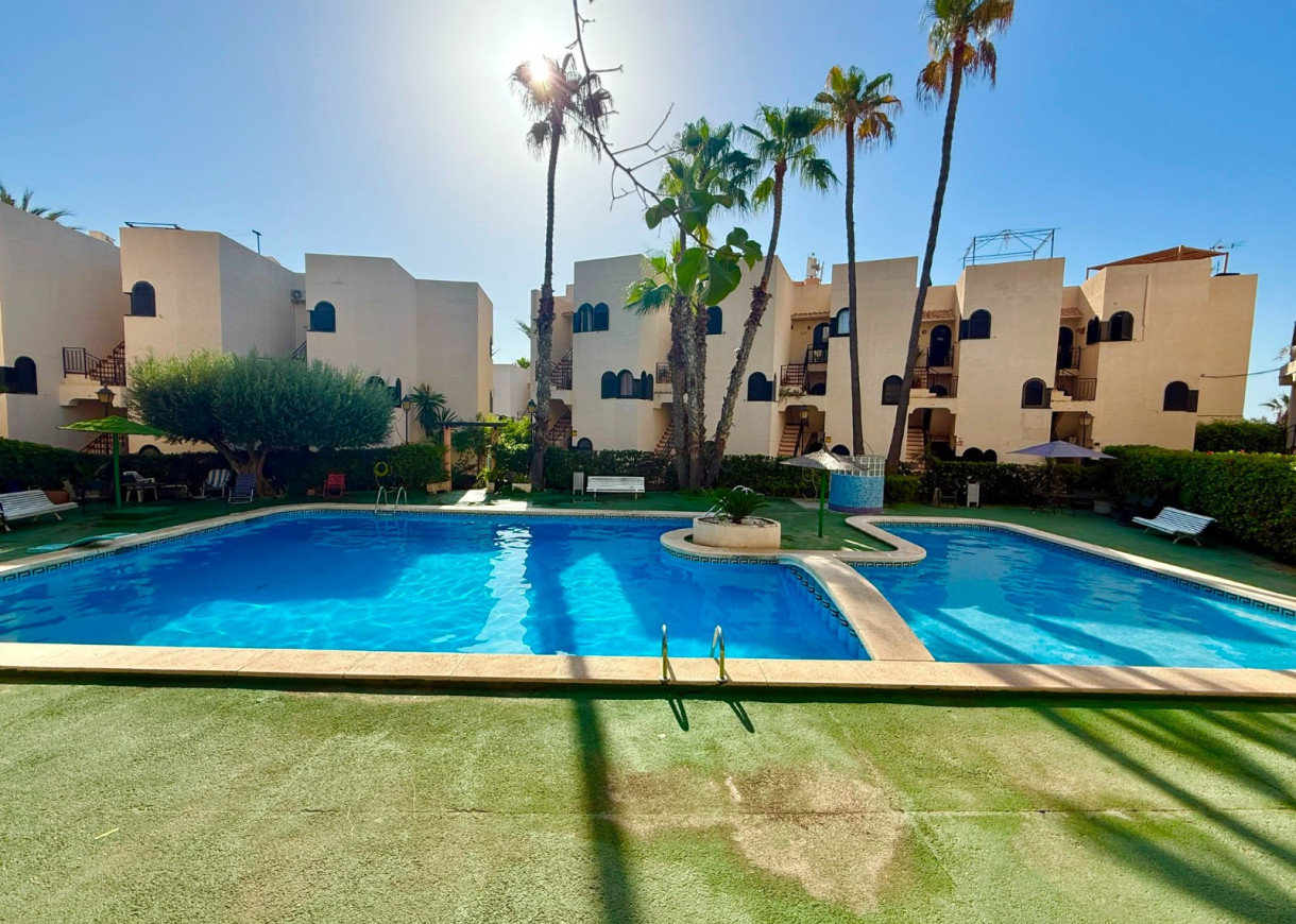 Resale - Lägenhet - Torrevieja - Torre del moro