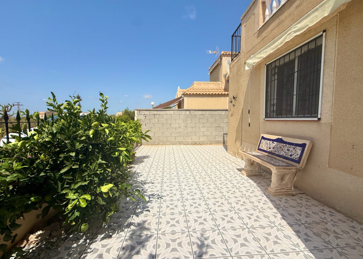 Resale - House - Torrevieja - El limonar