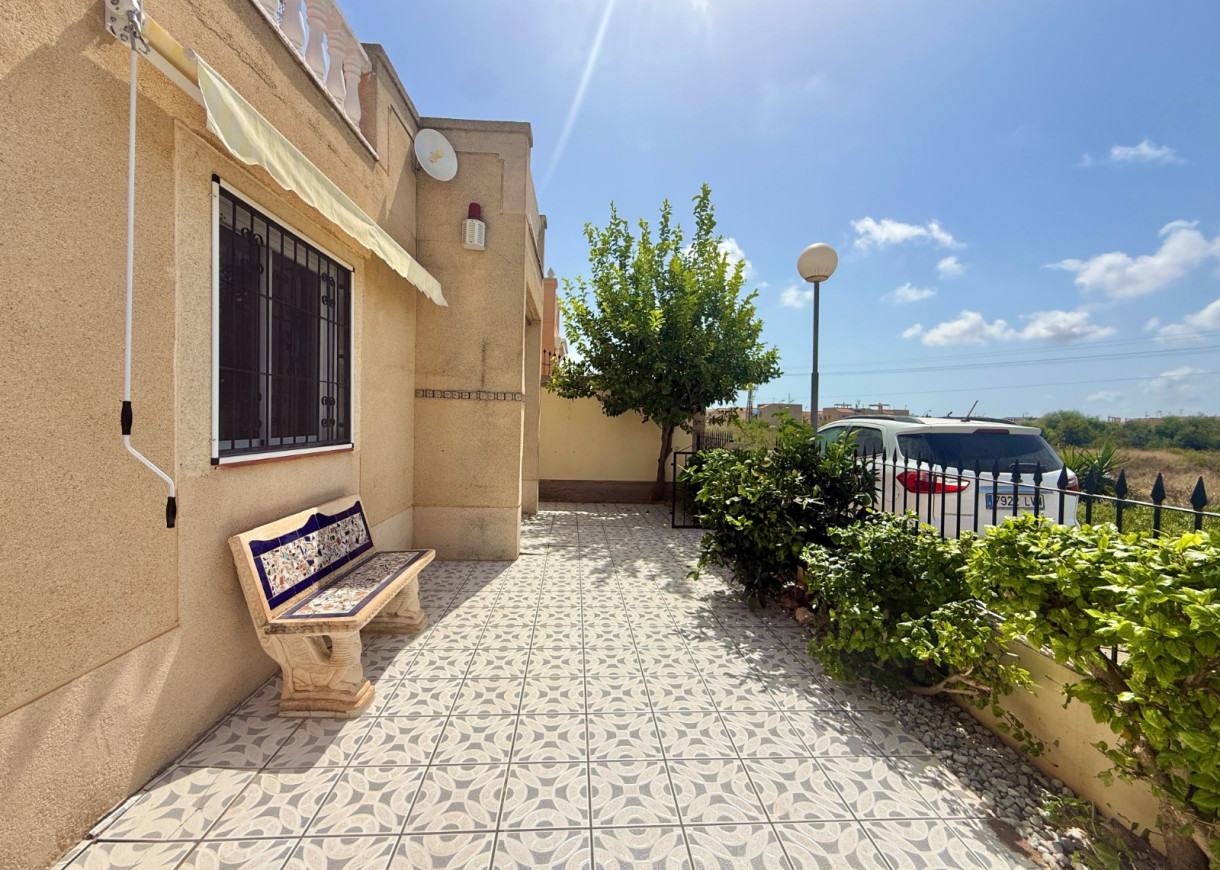 Resale - House - Torrevieja - El limonar
