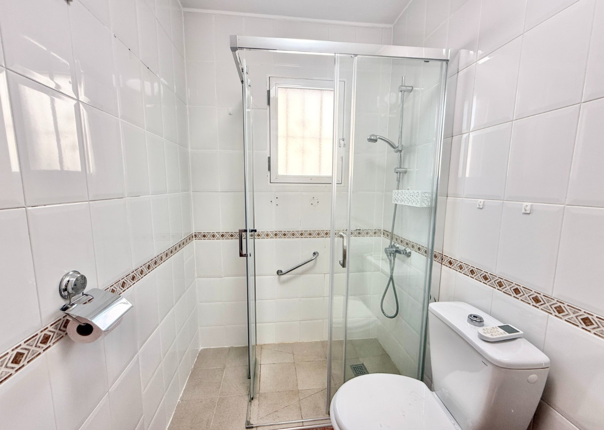Resale - House - Torrevieja - El limonar