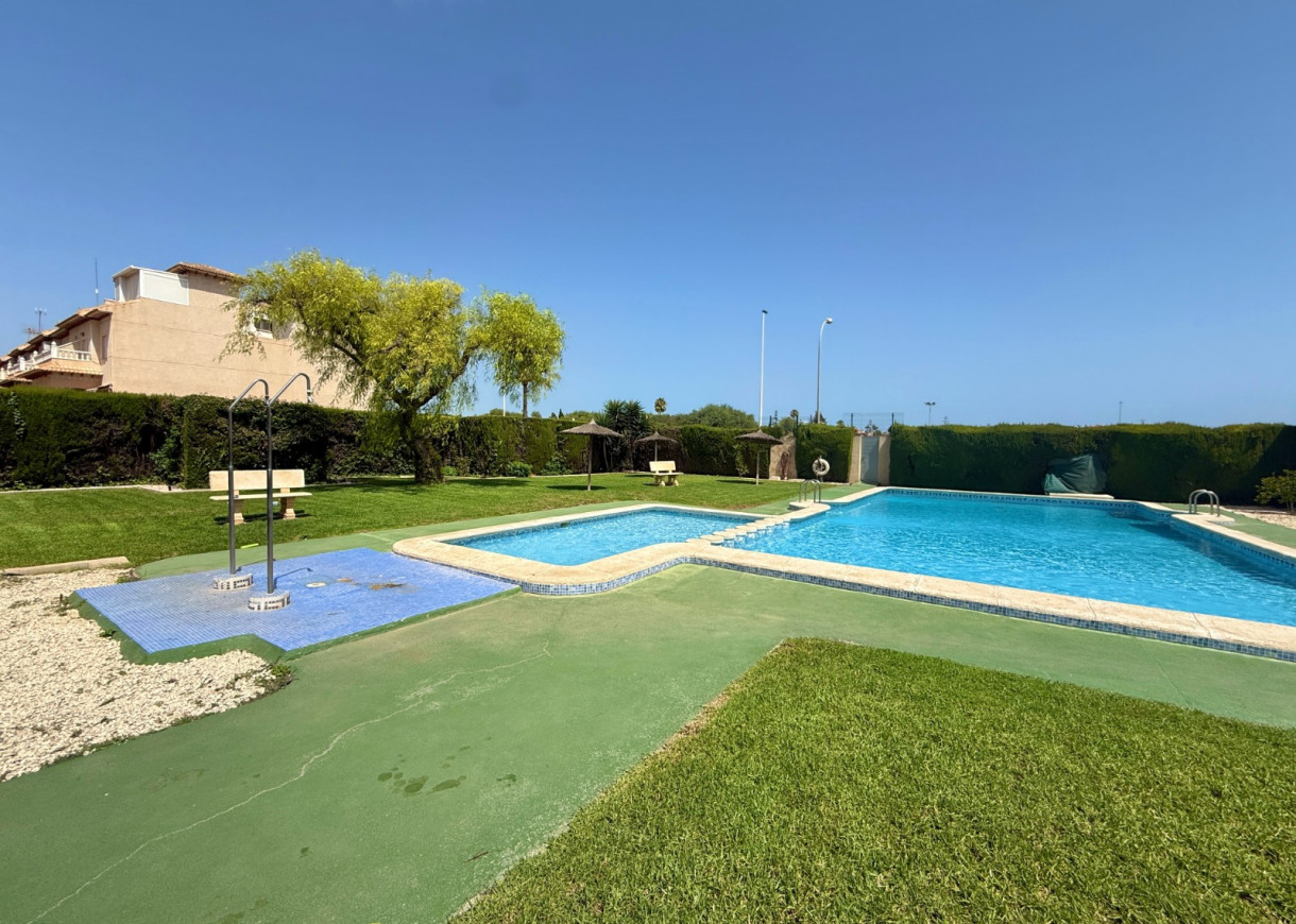 Resale - House - Torrevieja - El limonar